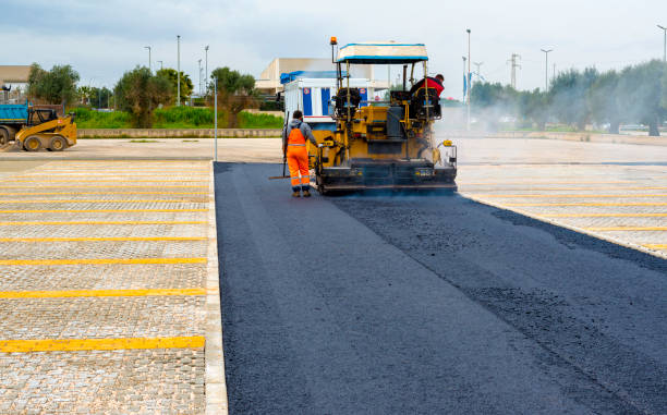 Best Driveway Paving Contractor  in Bellville, TX